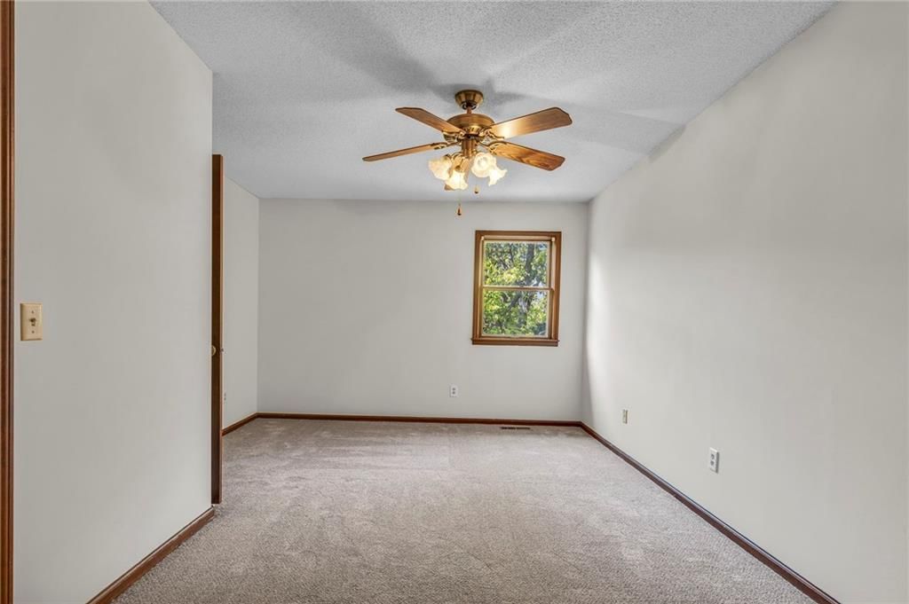 1105 Flicker Avenue — photo 47