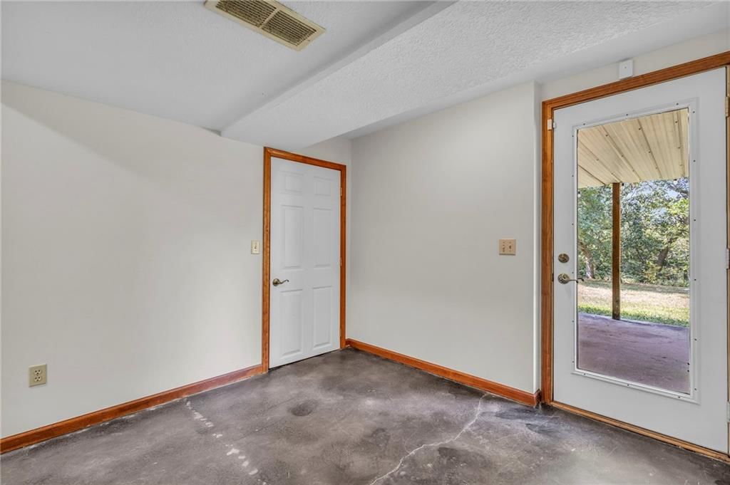 1105 Flicker Avenue — photo 51