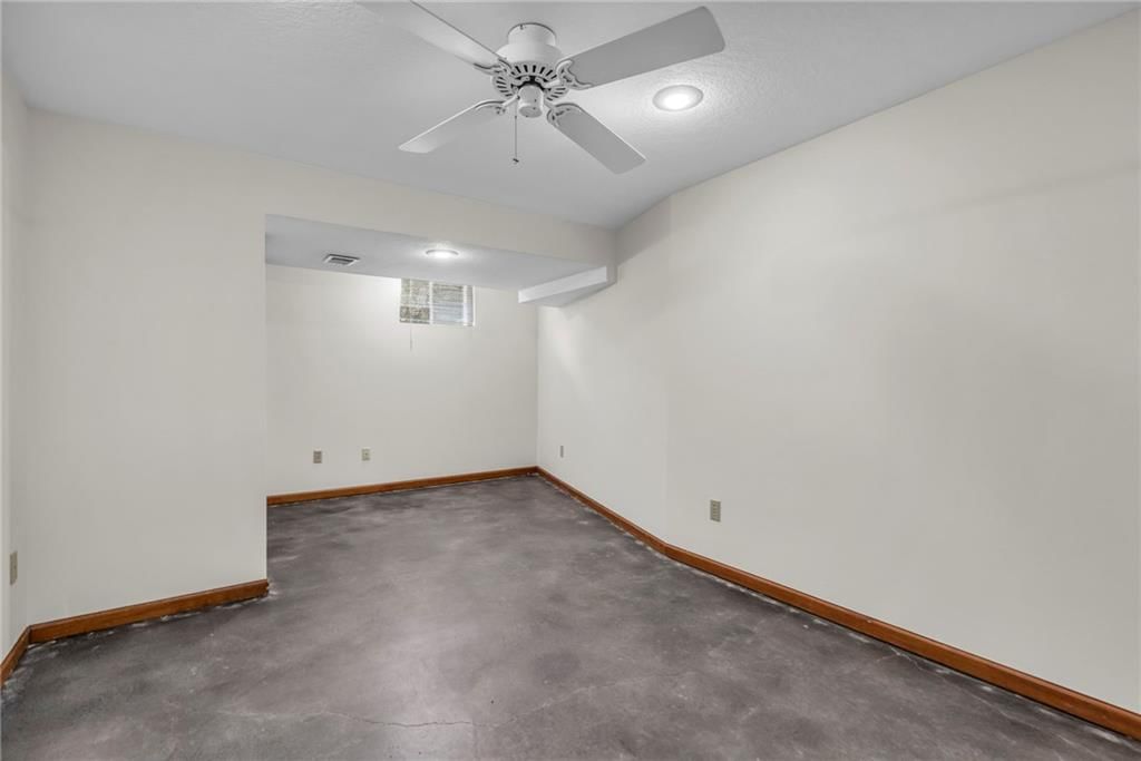 1105 Flicker Avenue — photo 56