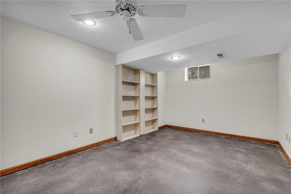 1105 Flicker Avenue — photo 58