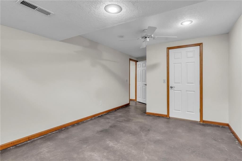 1105 Flicker Avenue — photo 59
