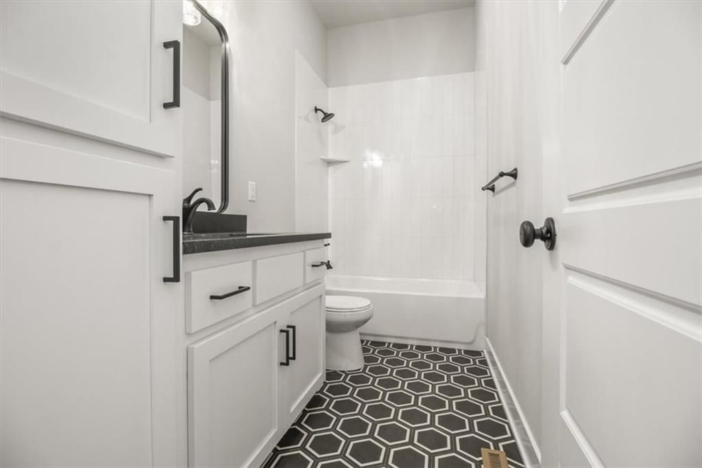 4104 SE Adams Drive — photo 7