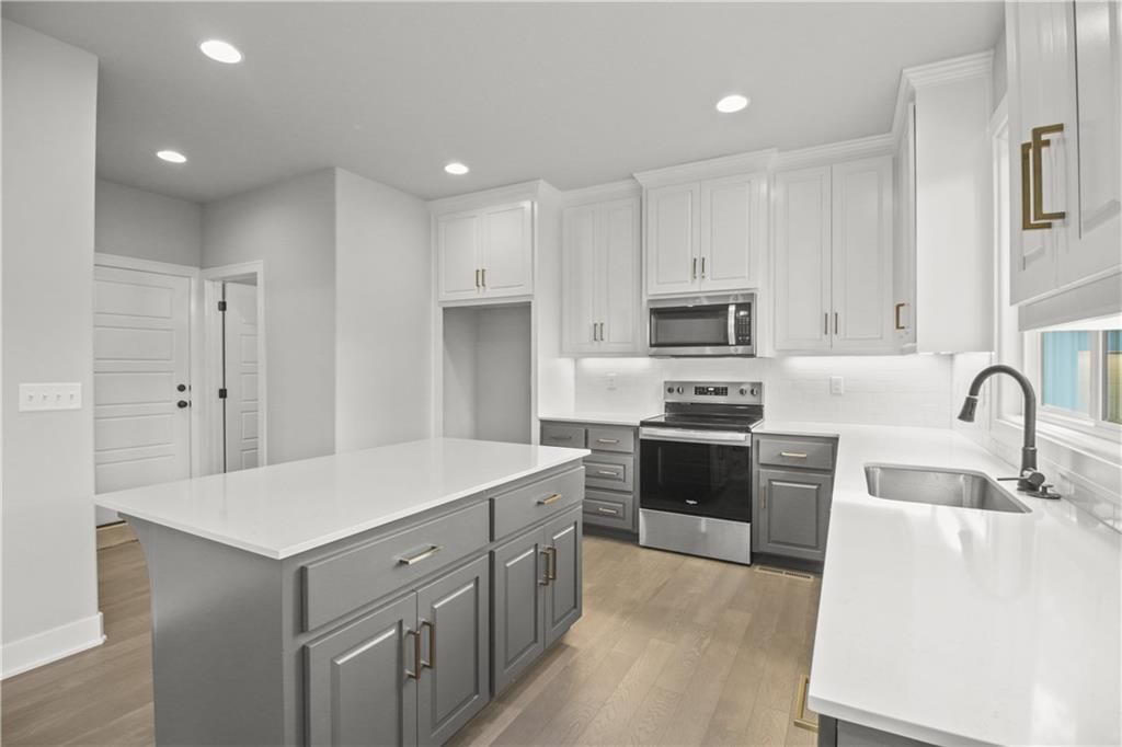 3912 SE Adams Drive — photo 11