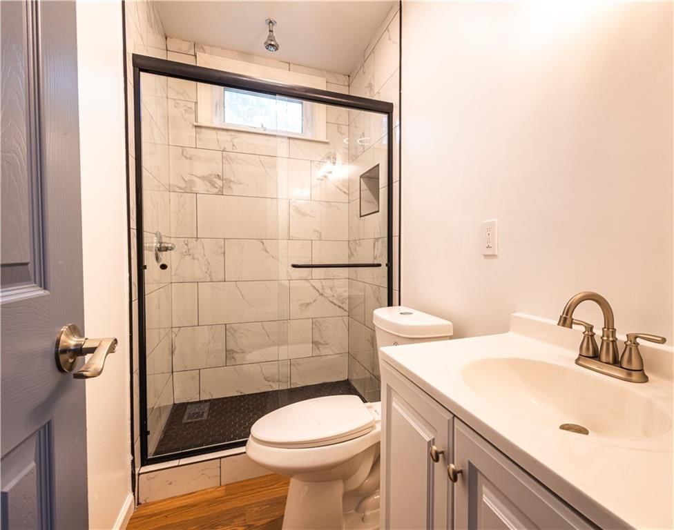 106 S Maple Street — photo 15