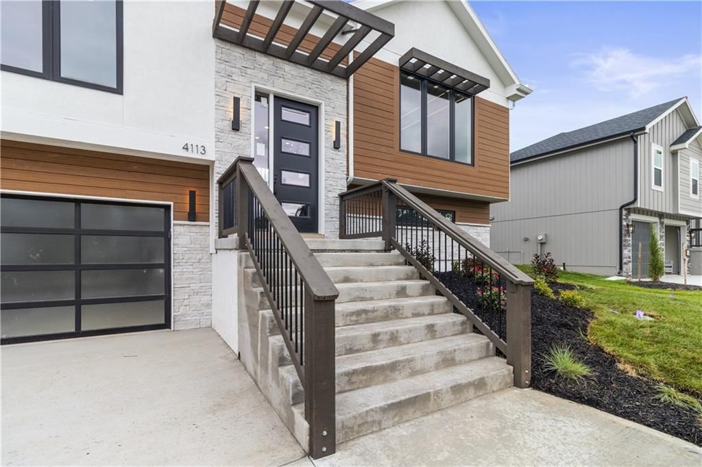 4113 SE Adams Drive — photo 3