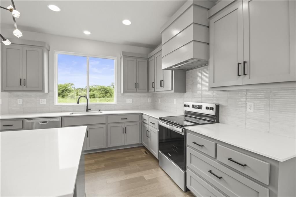 4113 SE Adams Drive — photo 9