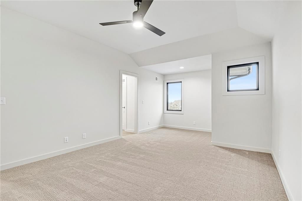 Photo 32 of 42 - 9915 Brockway Street