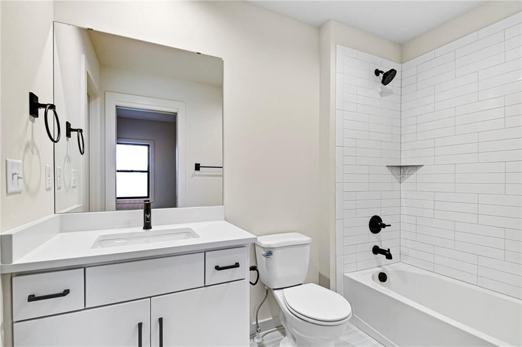Photo 36 of 42 - 9915 Brockway Street