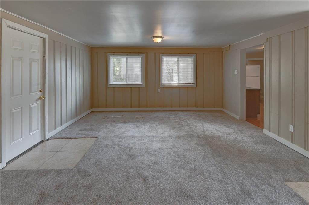 Photo 4 of 41 - 7821 Elm Avenue