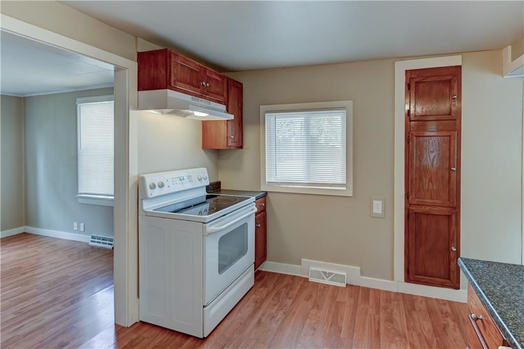 Photo 12 of 41 - 7821 Elm Avenue