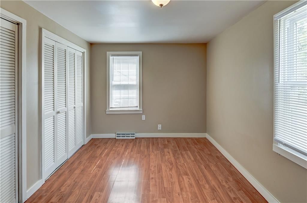 Photo 20 of 41 - 7821 Elm Avenue