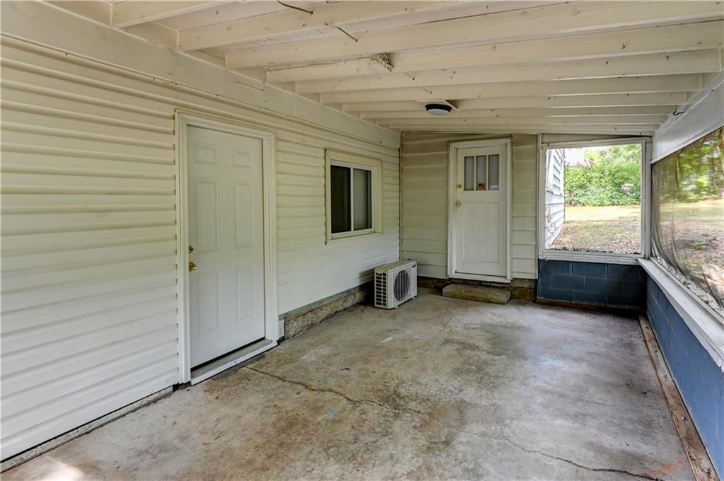 Photo 25 of 41 - 7821 Elm Avenue