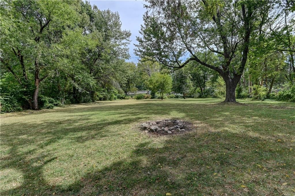 Photo 33 of 41 - 7821 Elm Avenue