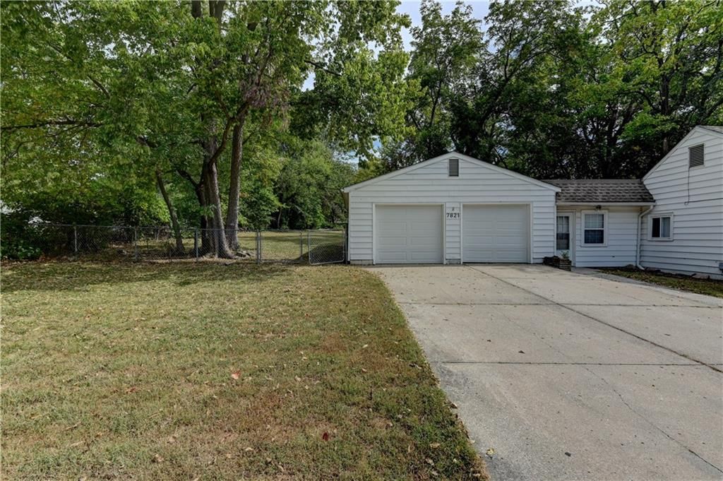 Photo 35 of 41 - 7821 Elm Avenue