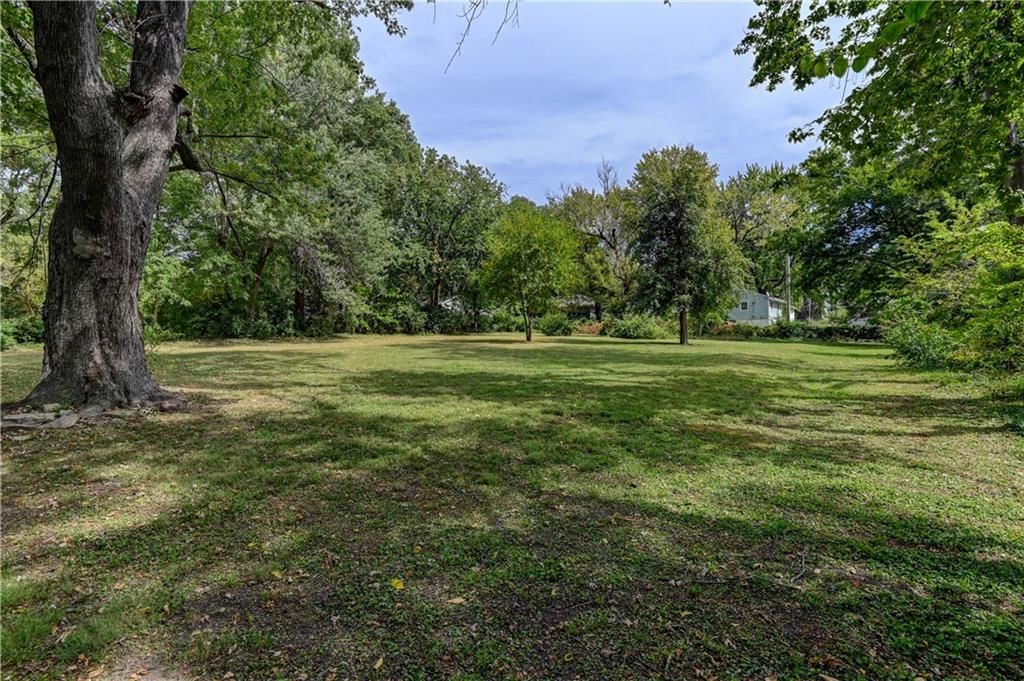 Photo 36 of 41 - 7821 Elm Avenue