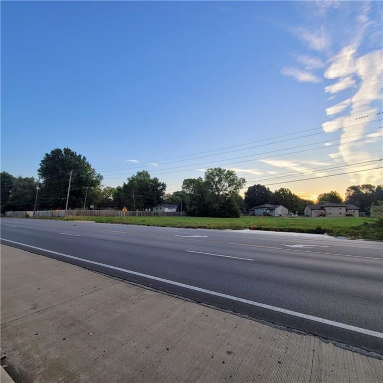 2168 NW 7 Highway — photo 3