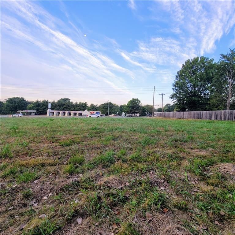 2168 NW 7 Highway — photo 8