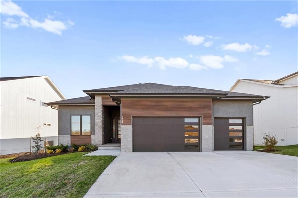 1613 SW Arbor Park Drive, Lee's Summit, MO