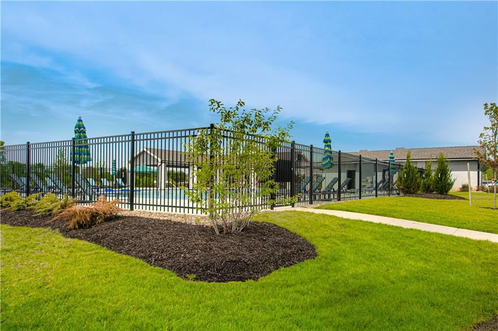 1613 SW Arbor Park Drive — photo 41