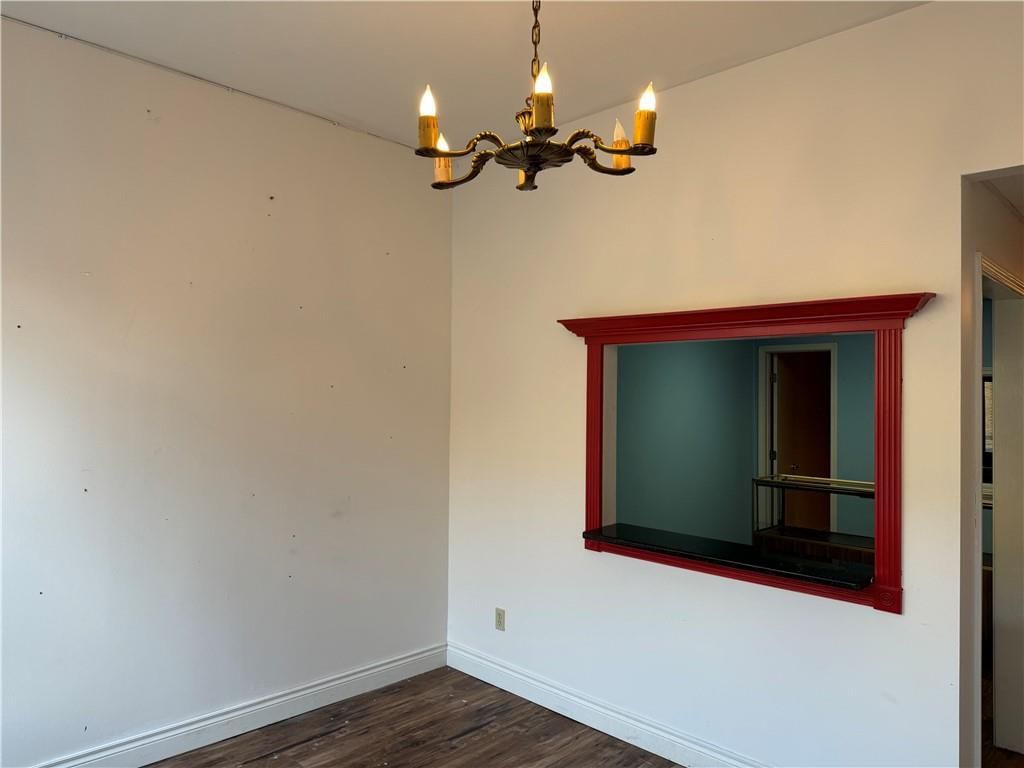 1021 Franklin Avenue — photo 3