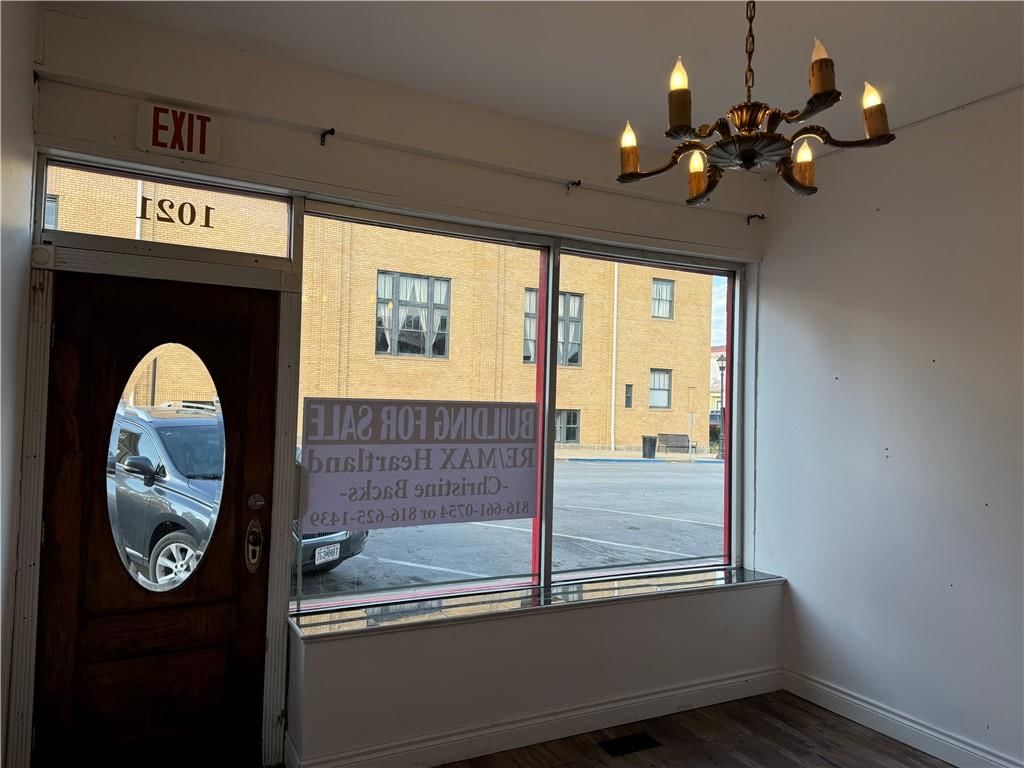 1021 Franklin Avenue — photo 4