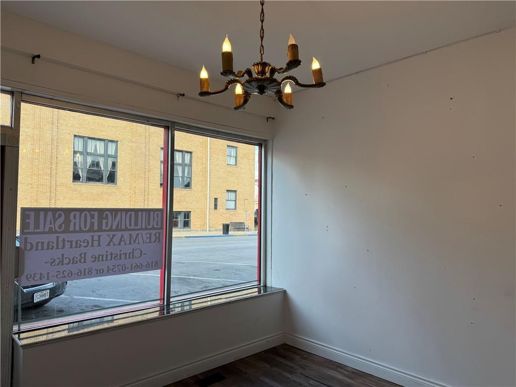 1021 Franklin Avenue — photo 6
