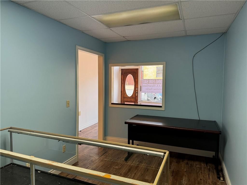 1021 Franklin Avenue — photo 8