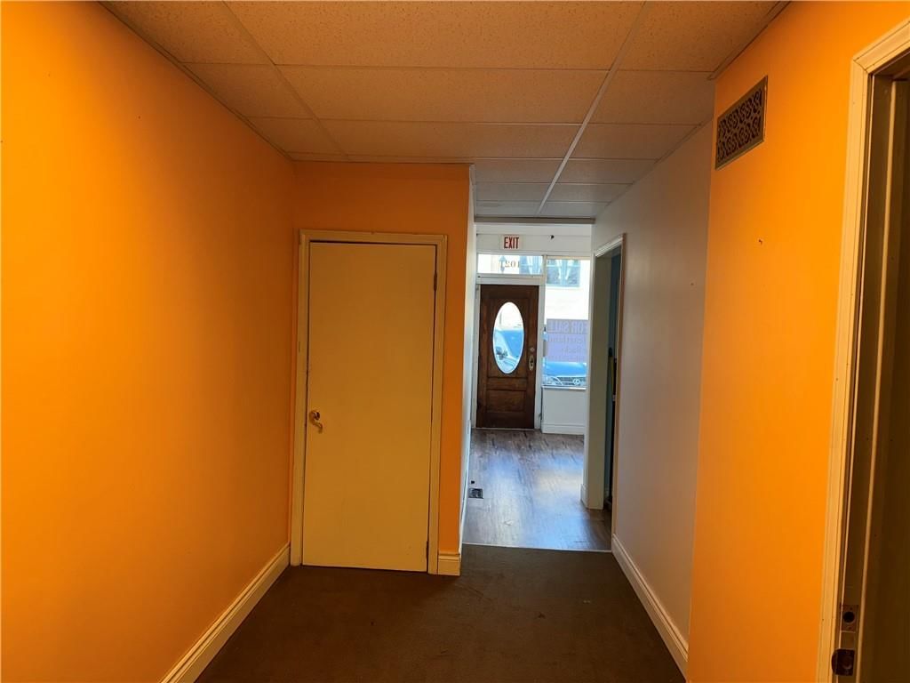 1021 Franklin Avenue — photo 9