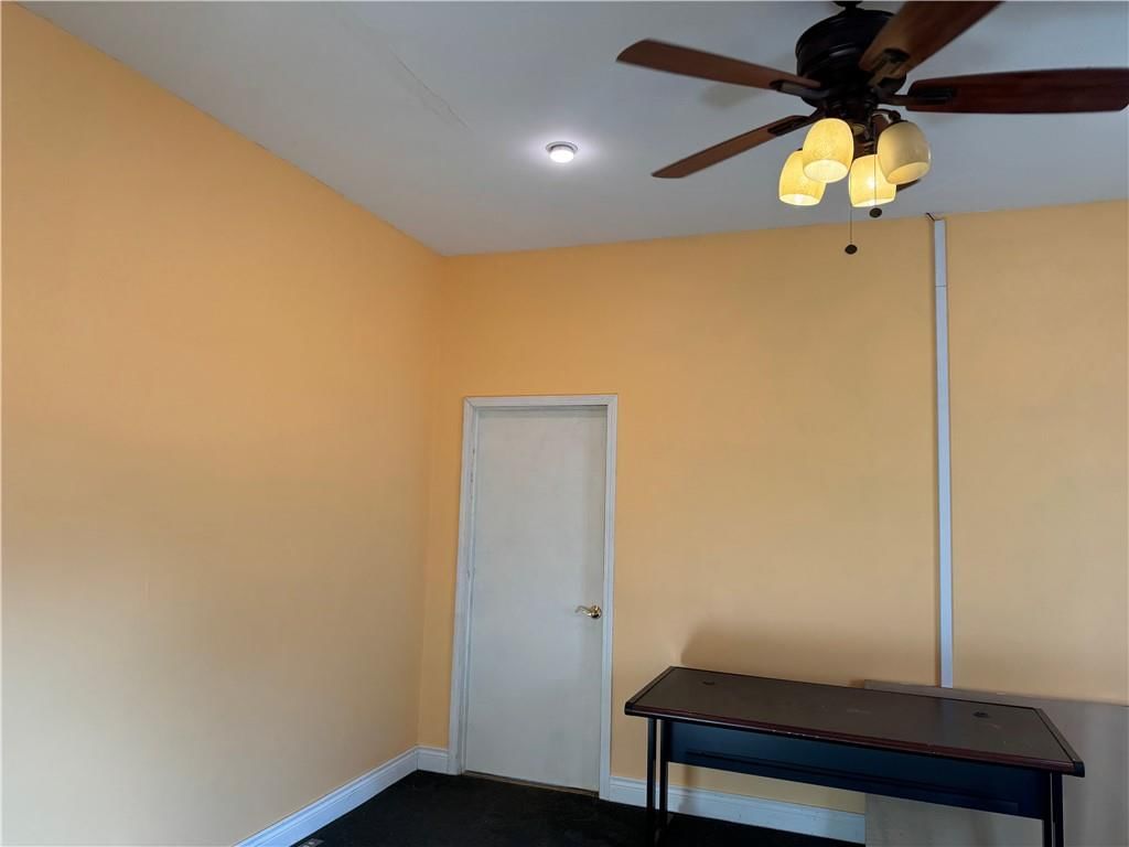 1021 Franklin Avenue — photo 16