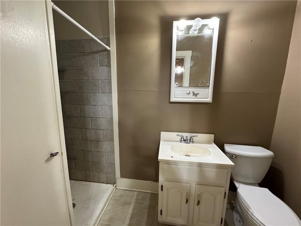 1021 Franklin Avenue — photo 25