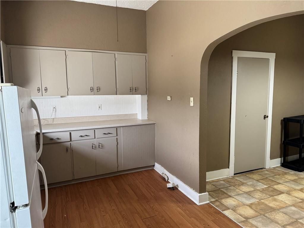1021 Franklin Avenue — photo 26