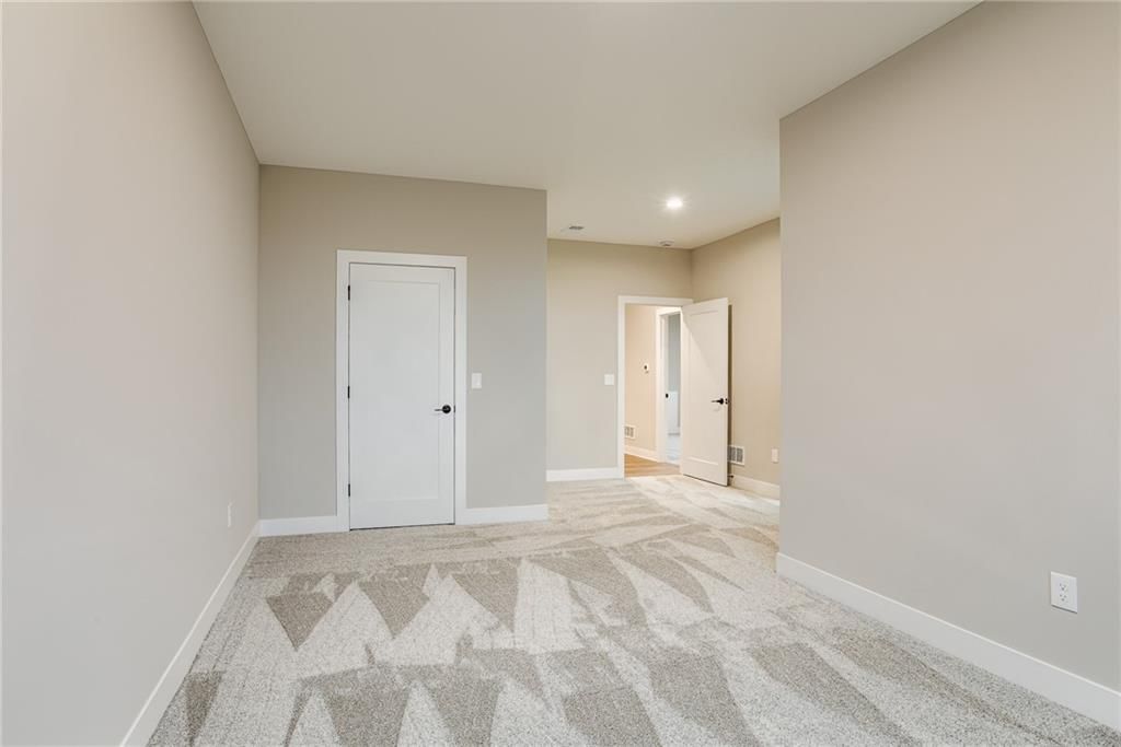 11475 S Roundtree Street — photo 33