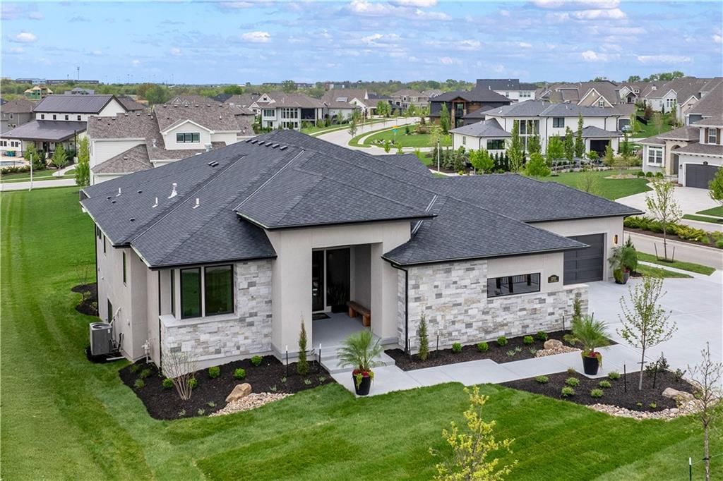 12303 W 167th Terrace, Overland Park, KS