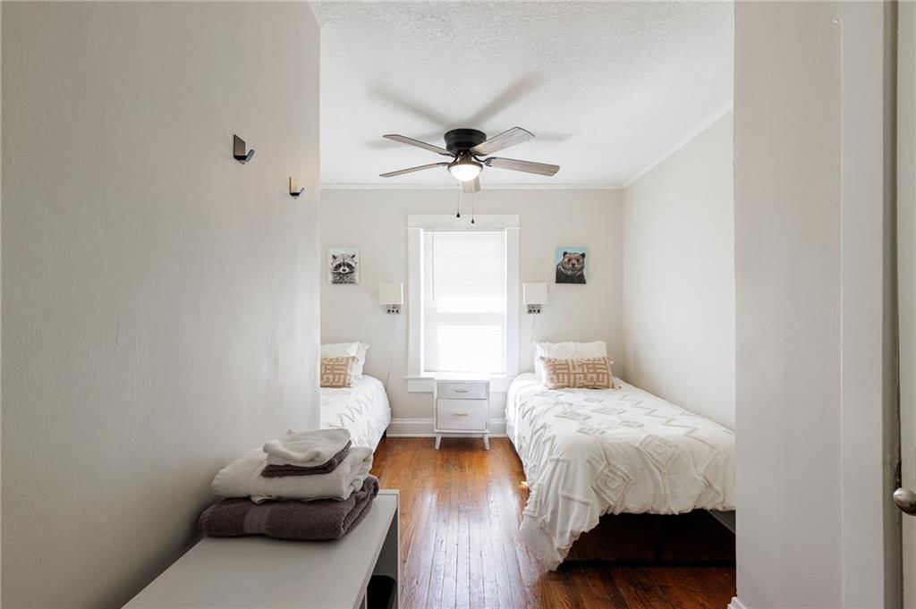 840 W 39th Terrace — photo 21