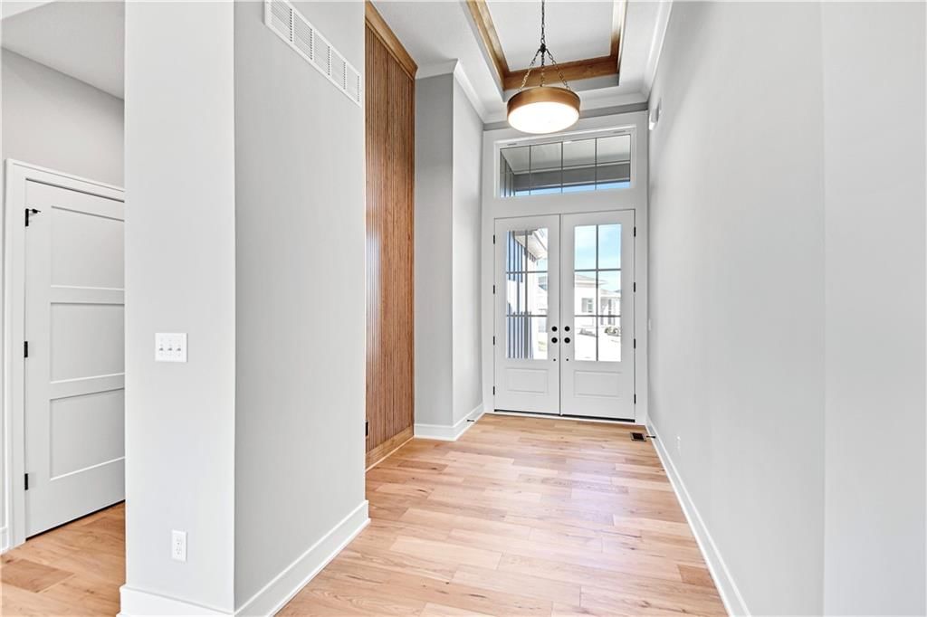 22023 W 94th Street — photo 4