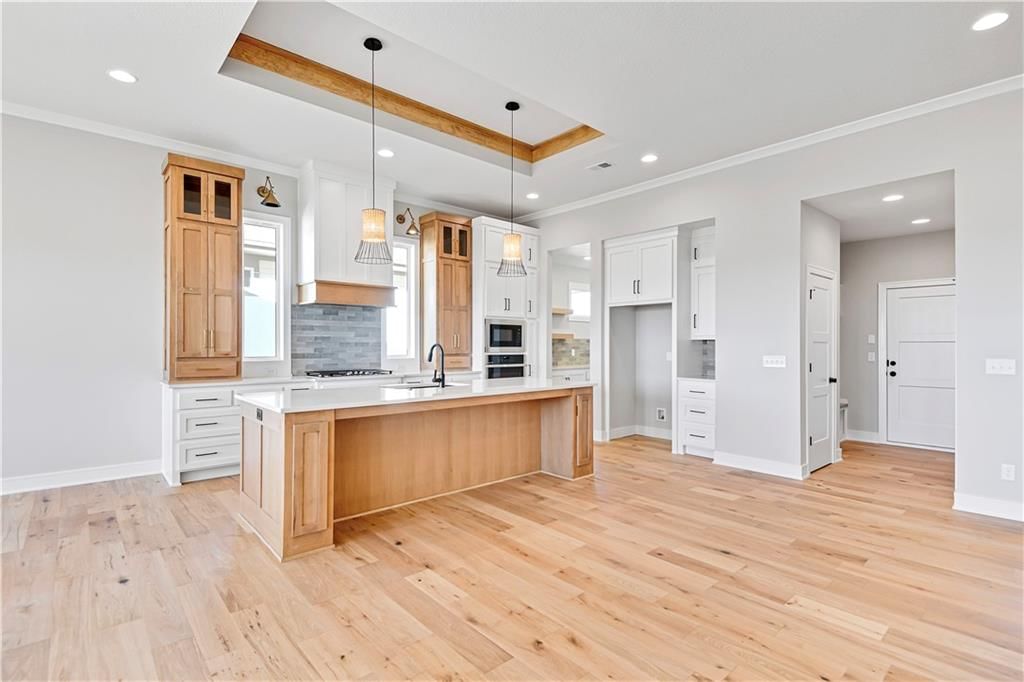 22023 W 94th Street — photo 11