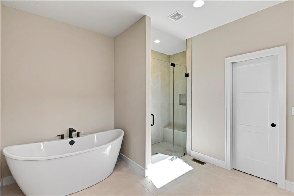 22023 W 94th Street — photo 21