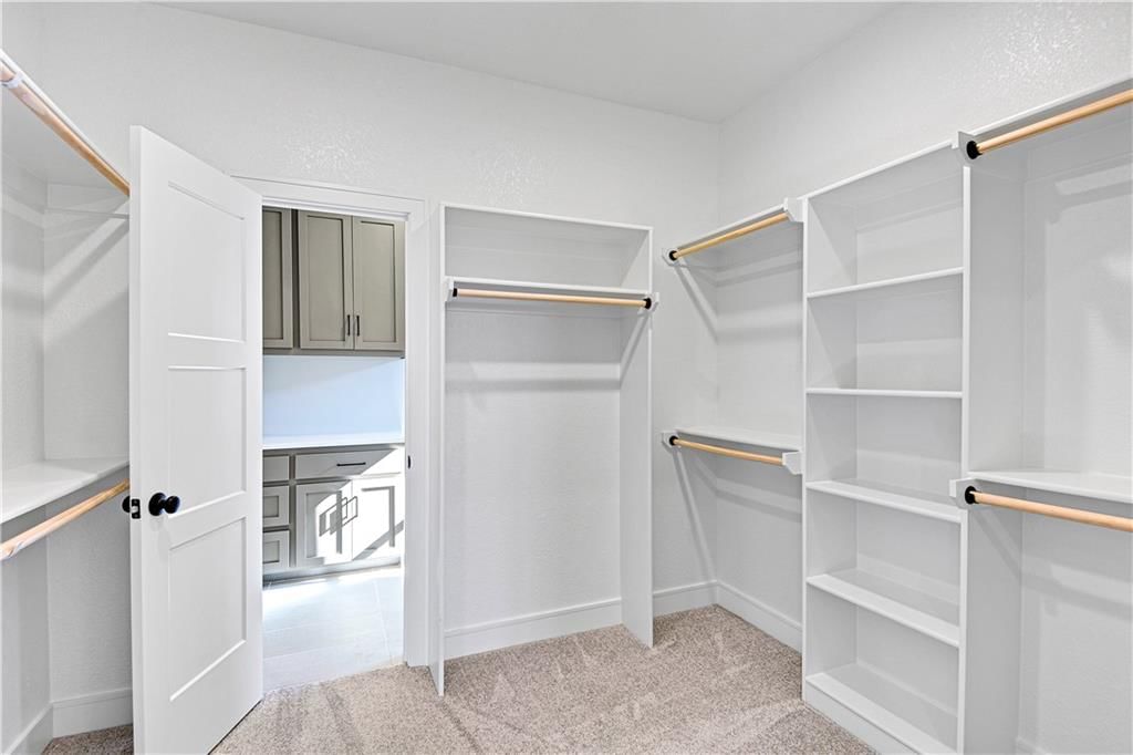 22023 W 94th Street — photo 24