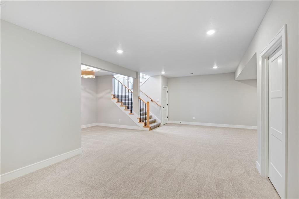22023 W 94th Street — photo 36