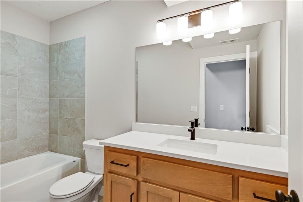 22023 W 94th Street — photo 39