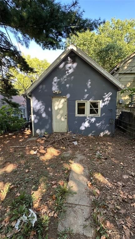 326 N Thorpe Street — photo 3