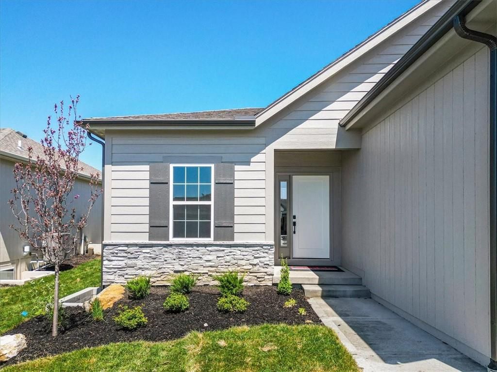 25026 W 94th Terrace — photo 31