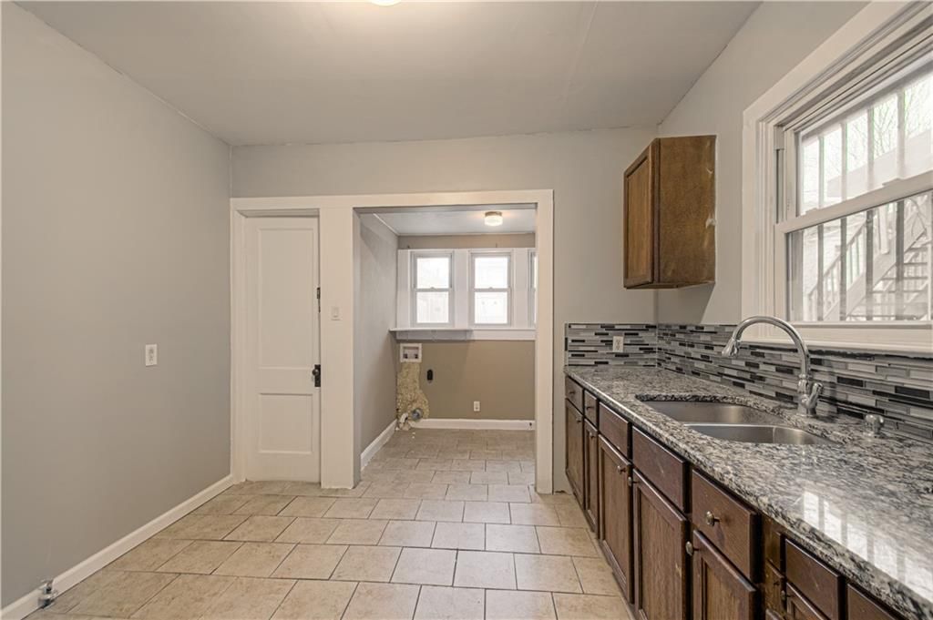 715 N 18 Street — photo 8
