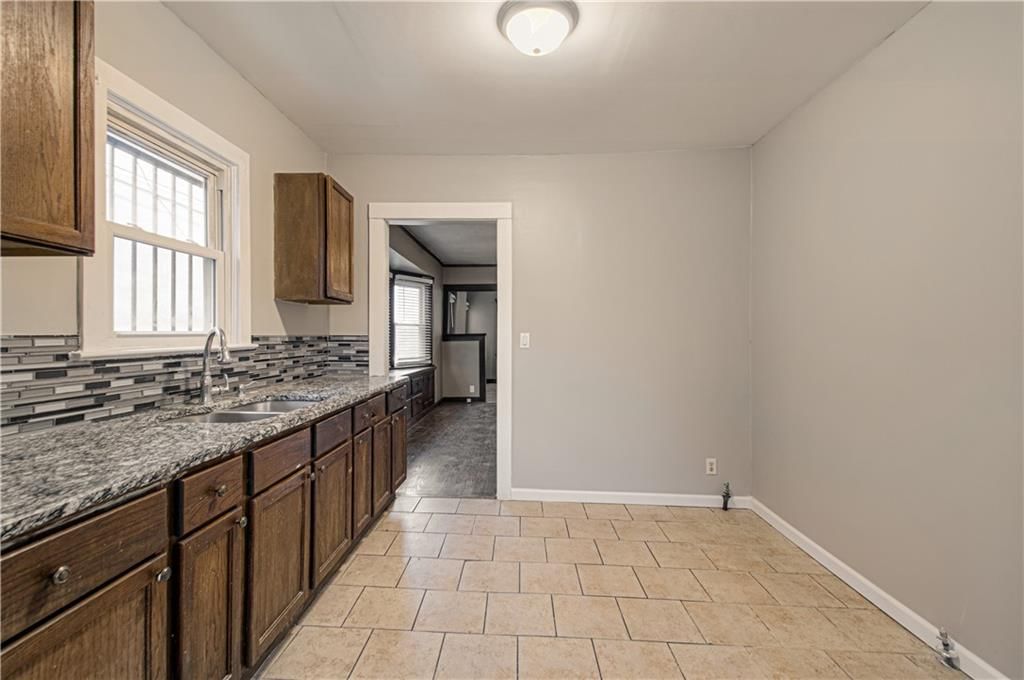715 N 18 Street — photo 10