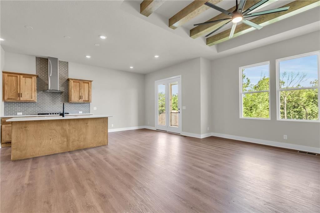 8108 N Sycamore Avenue — photo 9