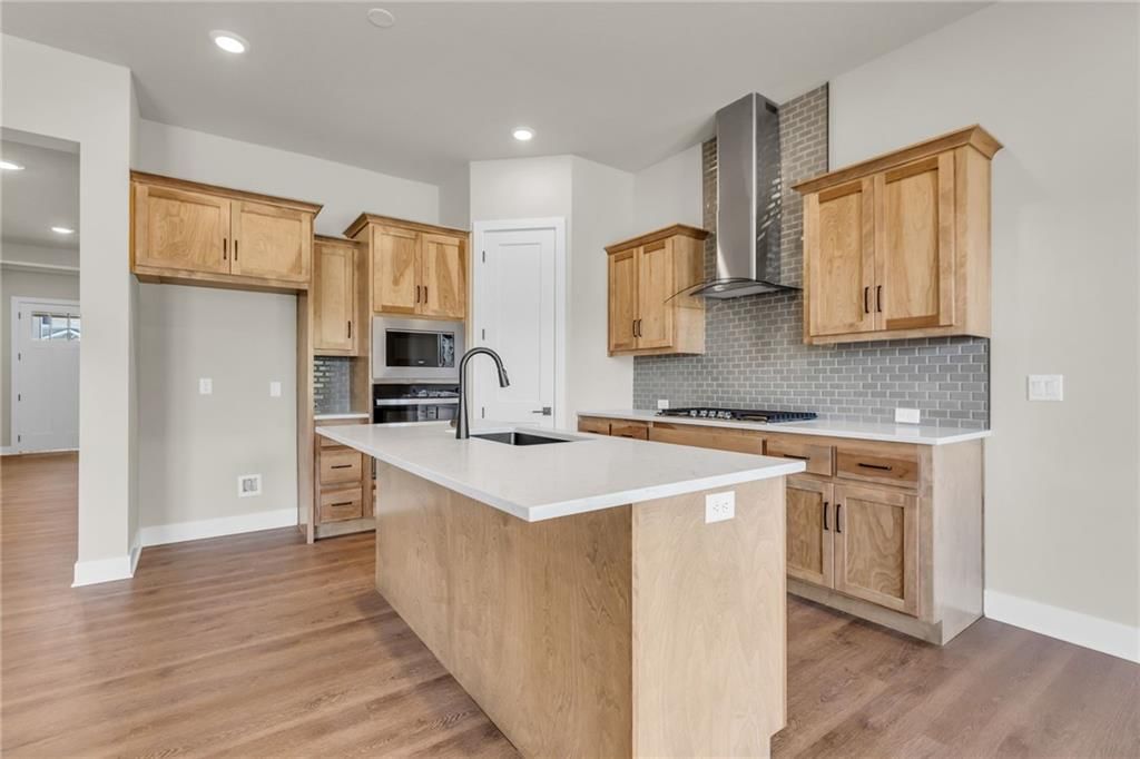 8108 N Sycamore Avenue — photo 10