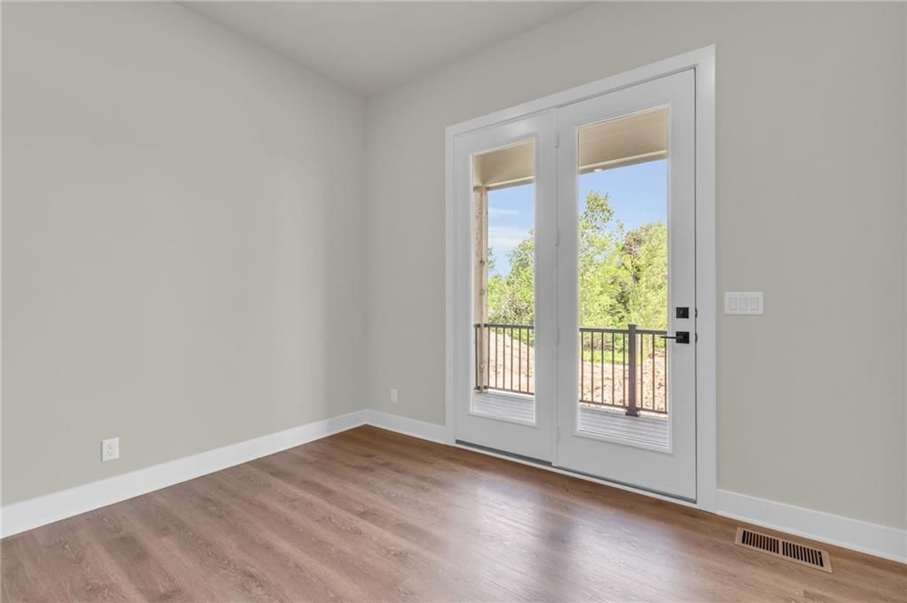 8108 N Sycamore Avenue — photo 12