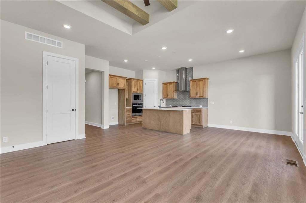 8108 N Sycamore Avenue — photo 15