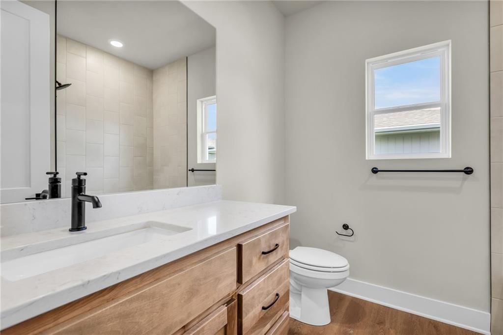8108 N Sycamore Avenue — photo 28