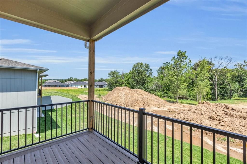 8108 N Sycamore Avenue — photo 35